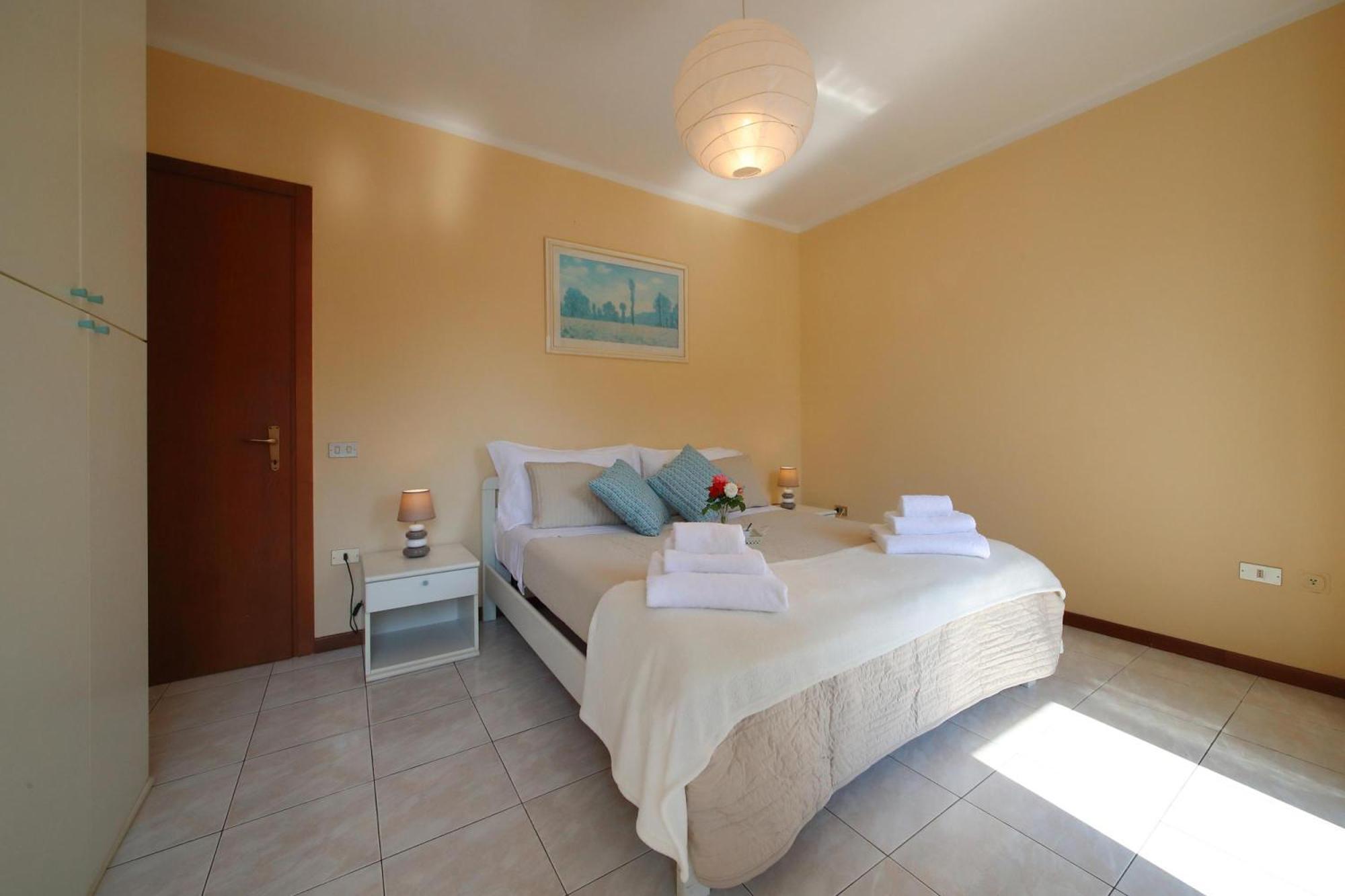 Petalo Bianco 100M From Lake - Happy Rentals بافينو المظهر الخارجي الصورة